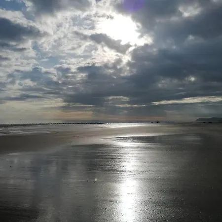 別荘 A Mile To The Beach
